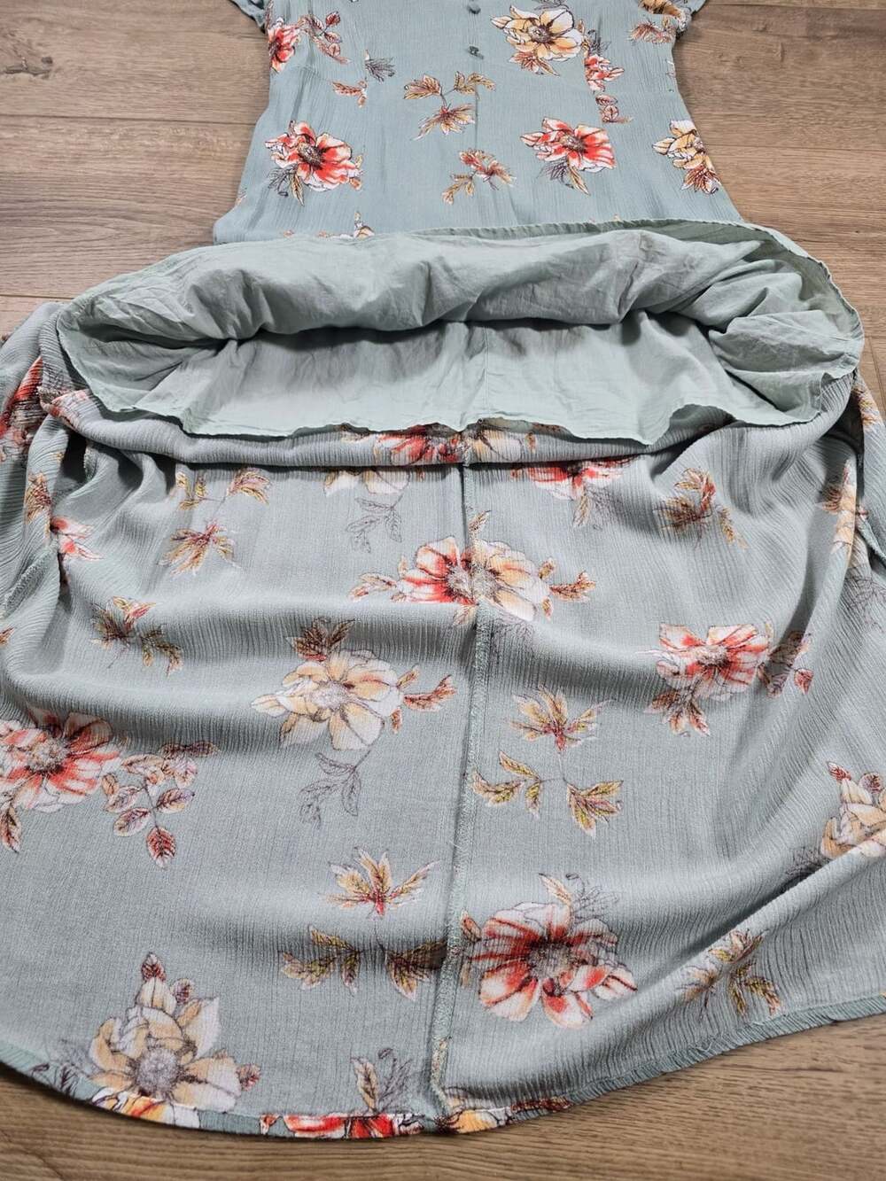 Hayden Los Angeles Floral Maxi Dress Sage Green Button Front Slit Size L - Picture 6 of 8
